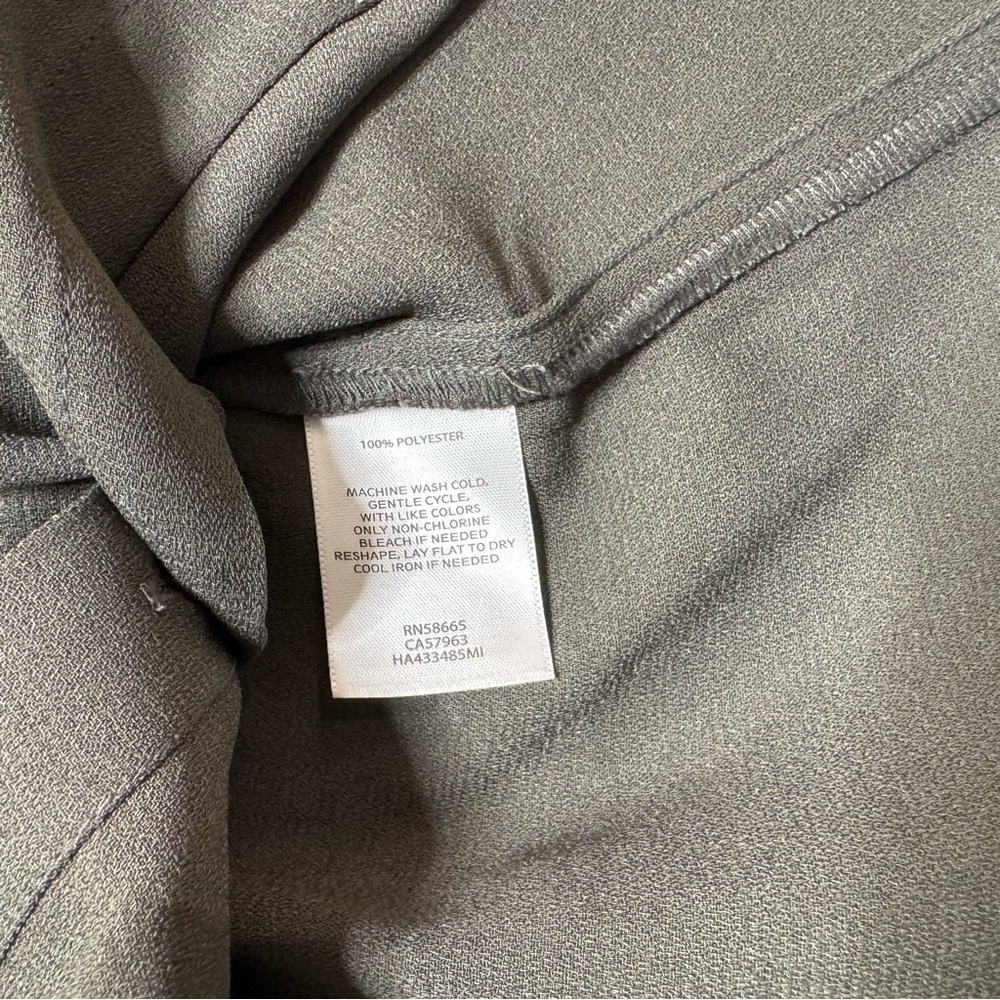 NWT HALOGEN Button Up Shirt Size XS - Picture 3 of 7